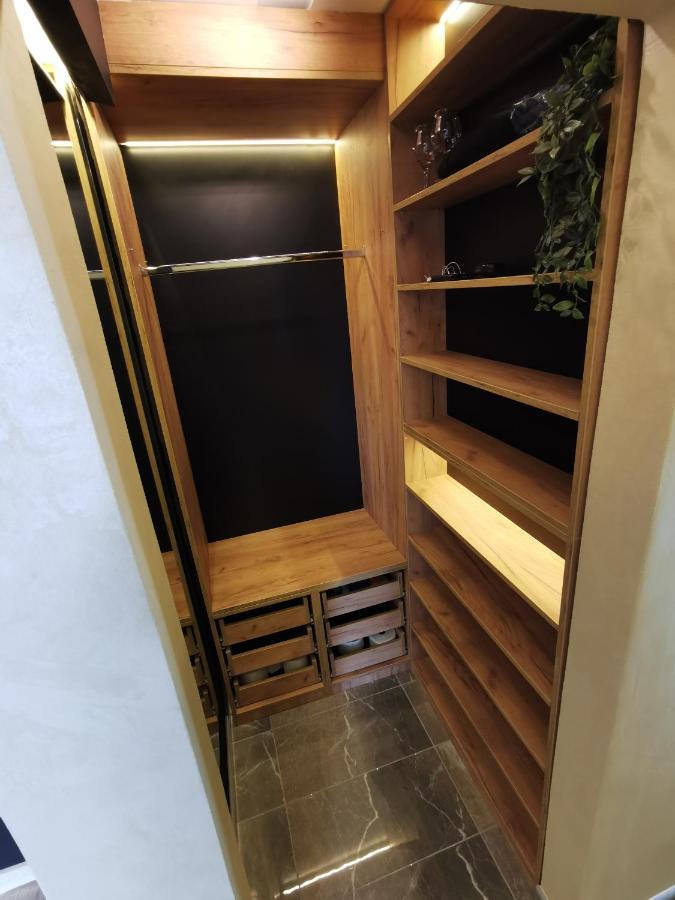 Brend New Luxurious Apartment In Downtown With Free Parking Novi Sad Buitenkant foto
