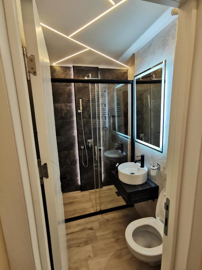 Brend New Luxurious Apartment In Downtown With Free Parking Novi Sad Buitenkant foto
