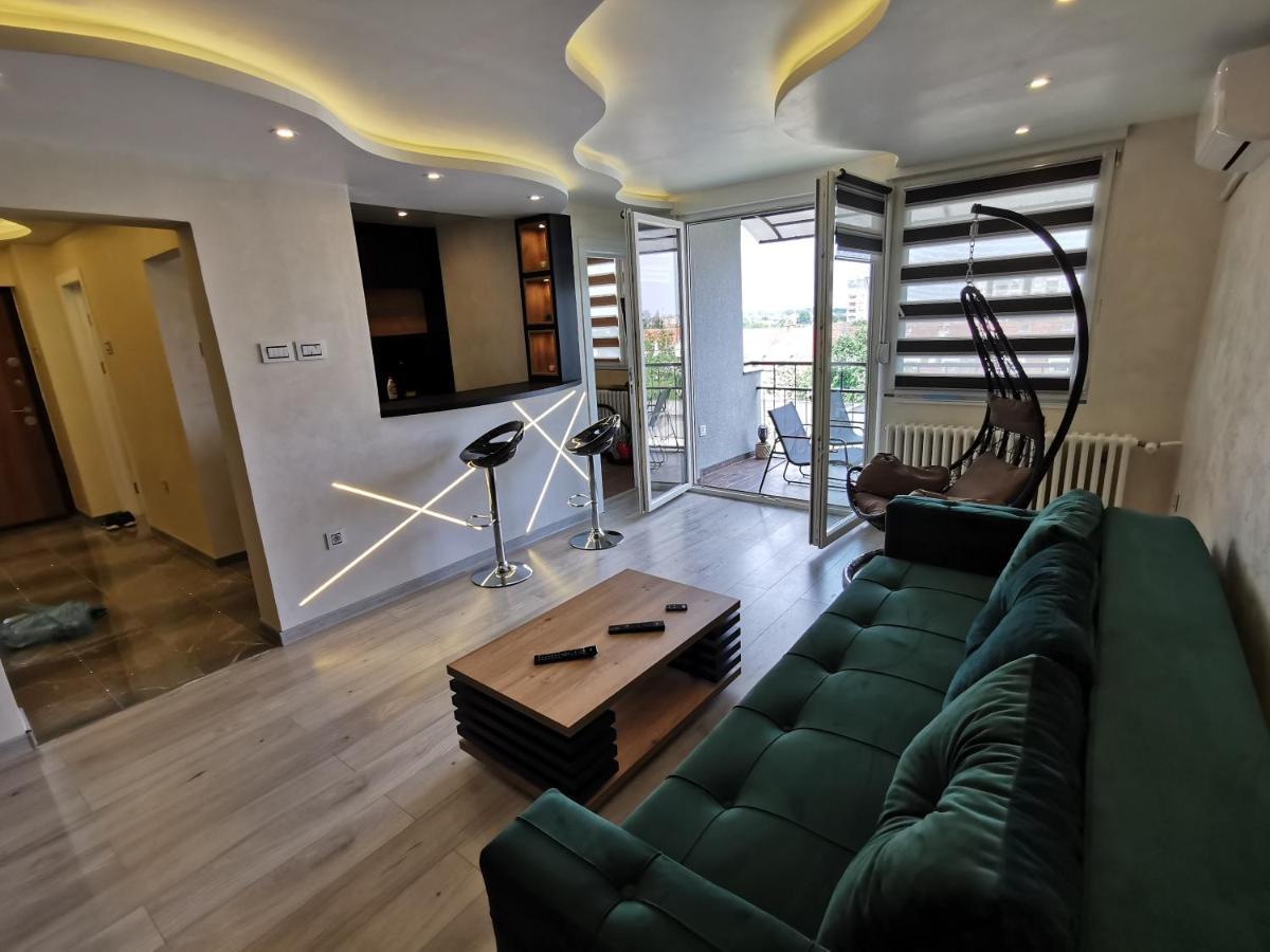 Brend New Luxurious Apartment In Downtown With Free Parking Novi Sad Buitenkant foto