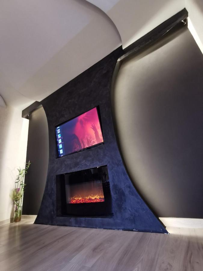 Brend New Luxurious Apartment In Downtown With Free Parking Novi Sad Buitenkant foto