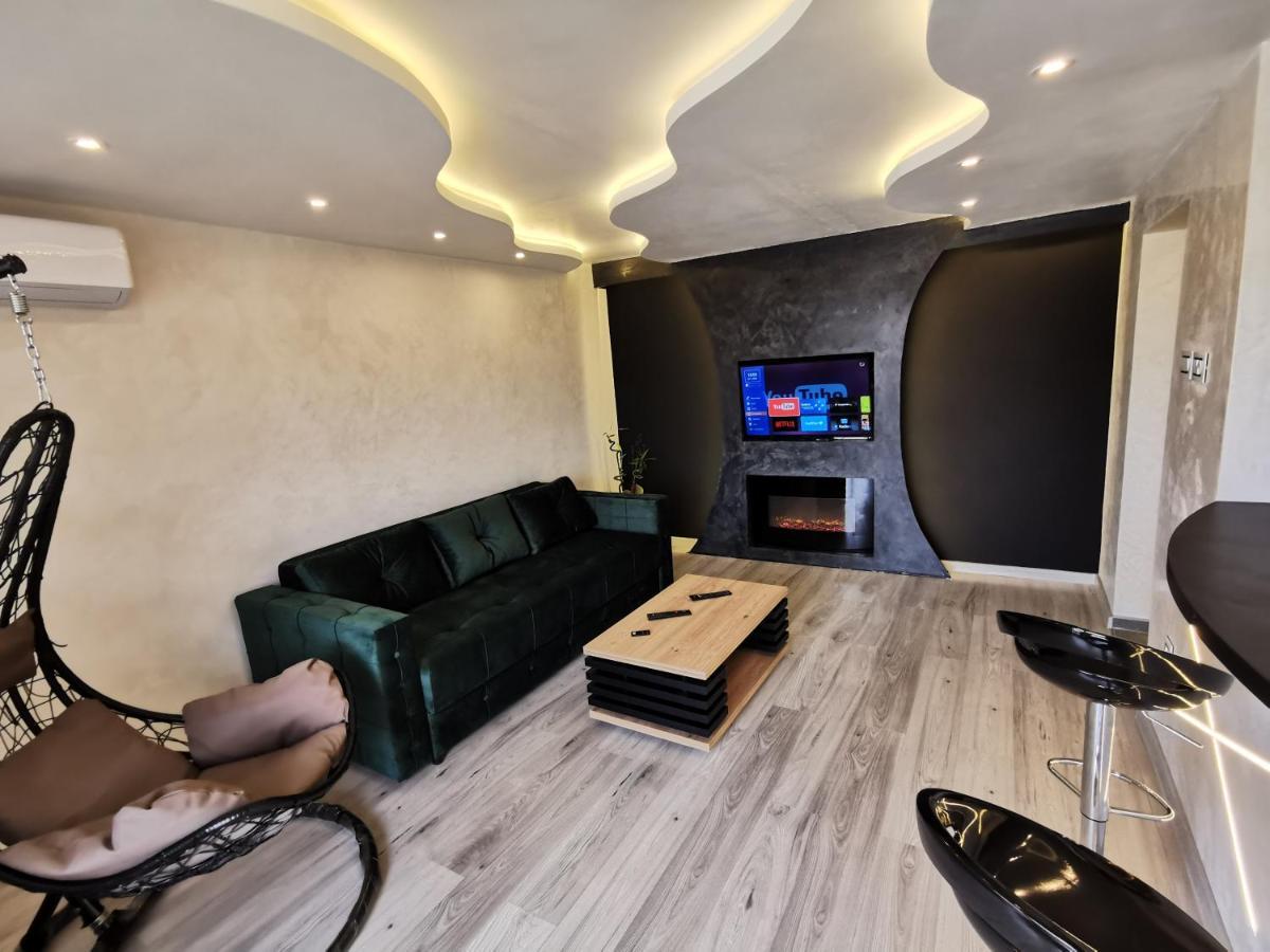 Brend New Luxurious Apartment In Downtown With Free Parking Novi Sad Buitenkant foto