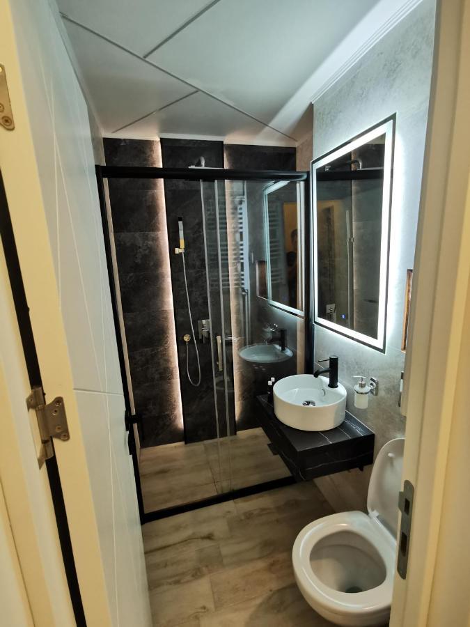 Brend New Luxurious Apartment In Downtown With Free Parking Novi Sad Buitenkant foto